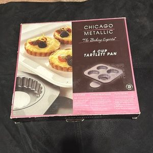 Chicago Metallic Tartlett Pan